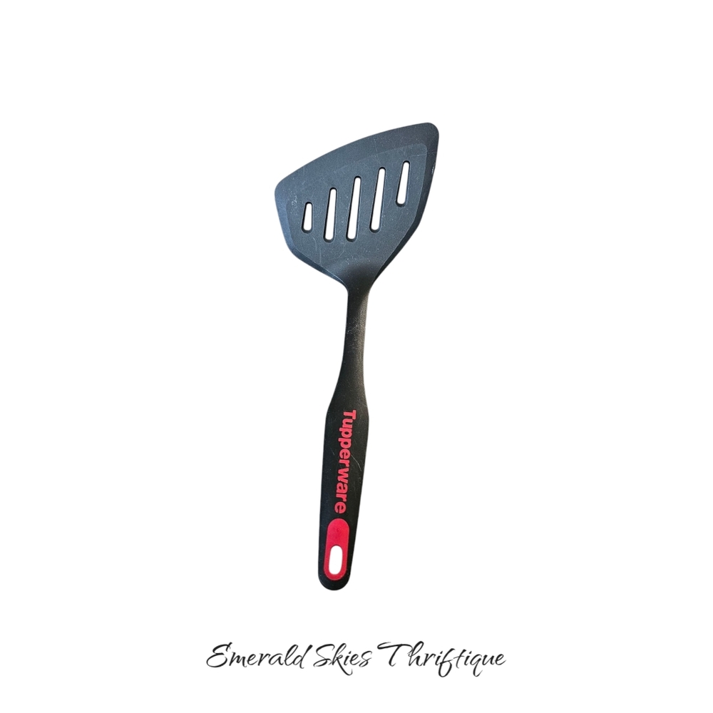 Tupperware Black Nylon Angled Extra Wide Spatula